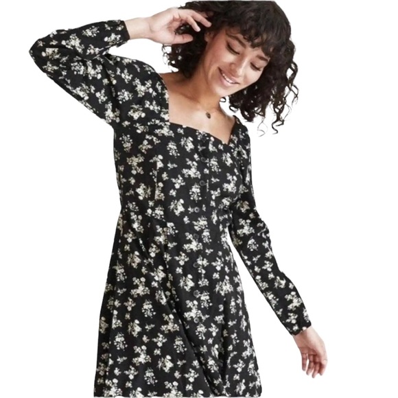 Sold Vetta Capsule The square neck floral midi dress - Picture 2 of 8